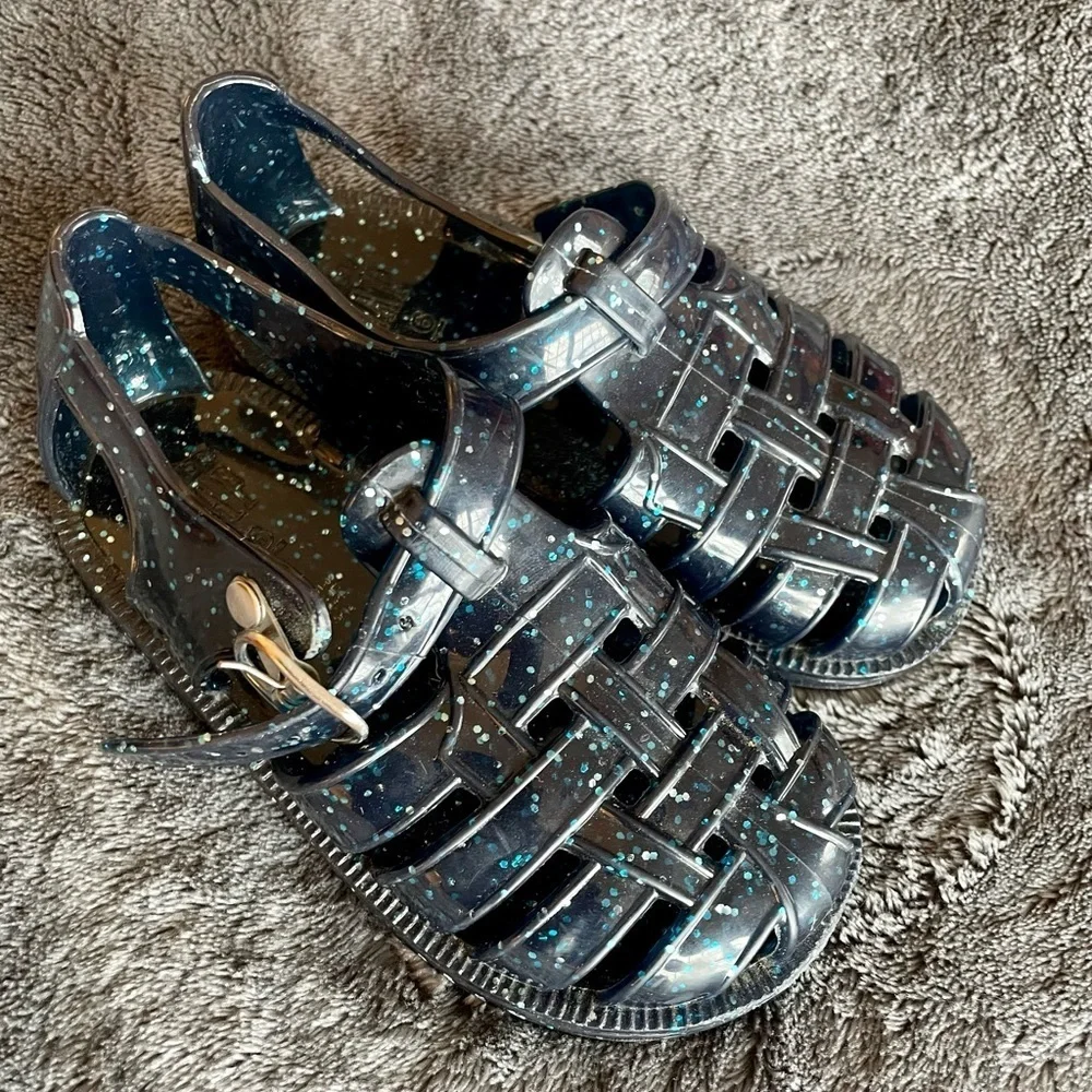 Baby gap water play shoes, in navy with glitters, size 6